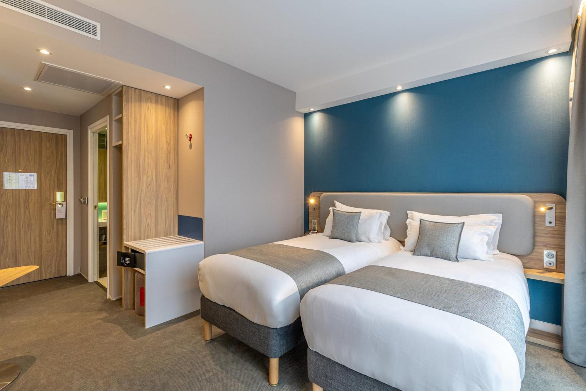 Holiday Inn Express Ajaccio By Ihg Exterior foto