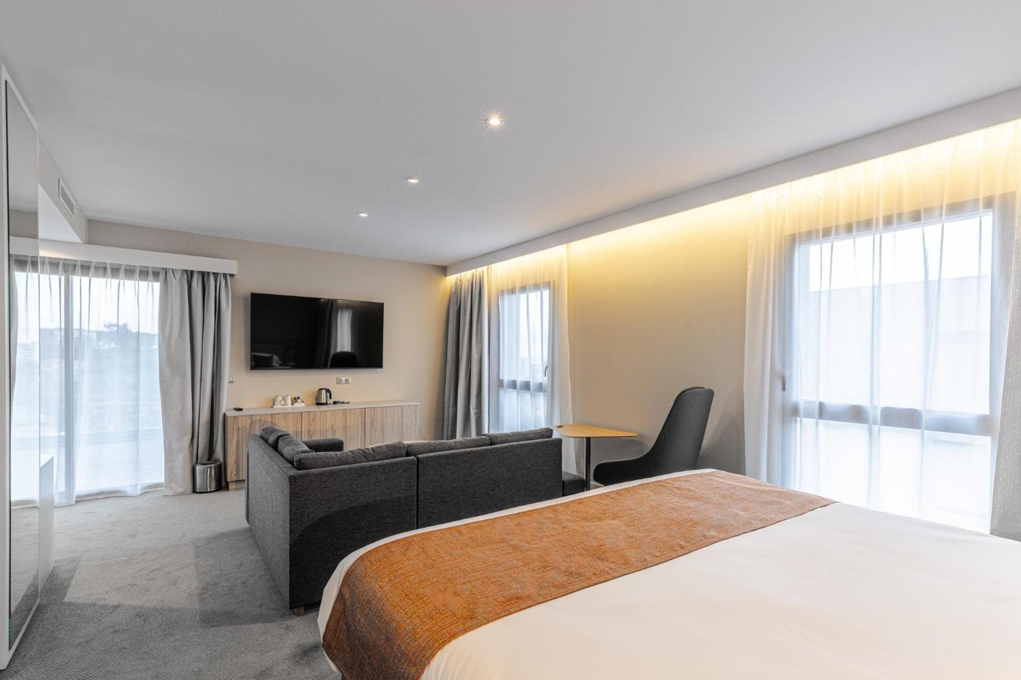 Holiday Inn Express Ajaccio By Ihg Exterior foto